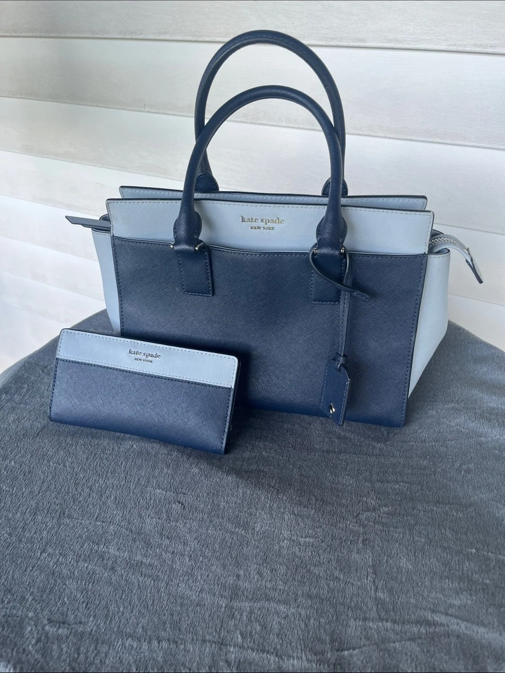 kate spade Two-Tone Navy and Light Blue Satchel purse bag Matching Wallet